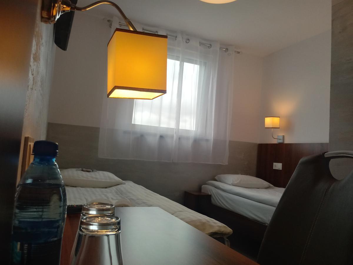 Hotel Milosz Restauracja, Basen Dla Dzieci, Sala Zabaw, Silownia Kartuzy Exteriér fotografie