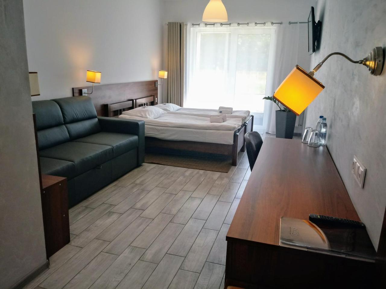 Hotel Milosz Restauracja, Basen Dla Dzieci, Sala Zabaw, Silownia Kartuzy Exteriér fotografie